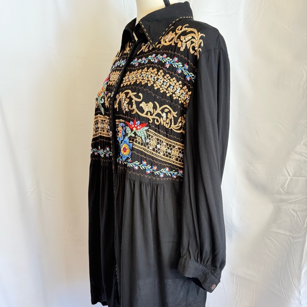 Embroidered Floral Tunic Blouse Black Boho Festival Cottage Buttons Flowy L - Picture 6 of 9